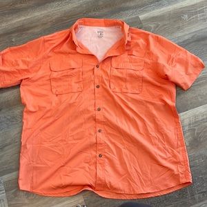 Men’s 2XL lightweight shirt